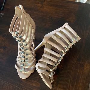 Vince Camuto tan and silver strappy heels